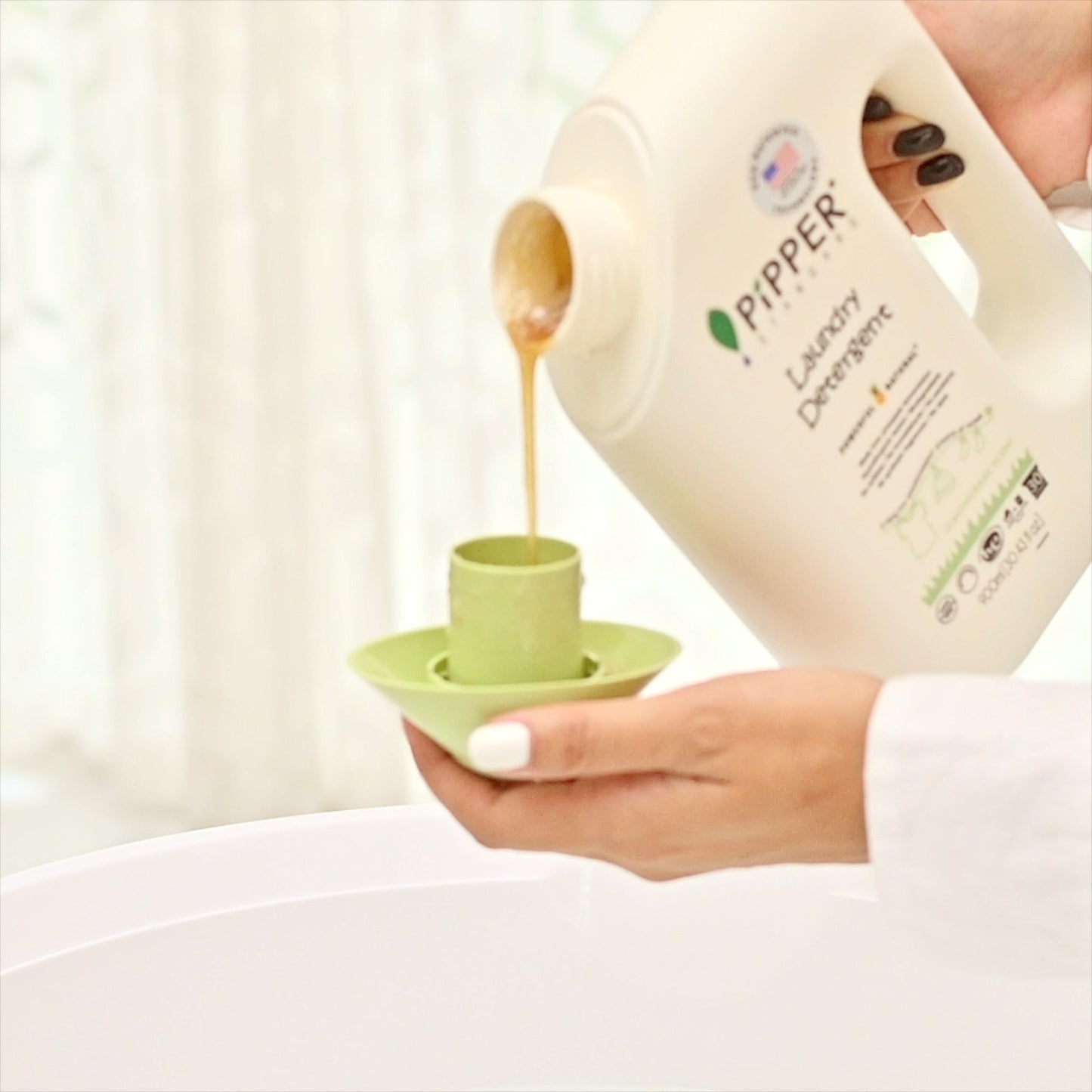 PiPPER STANDARD Laundry Detergent - Lemongrass (900ml/750ml)