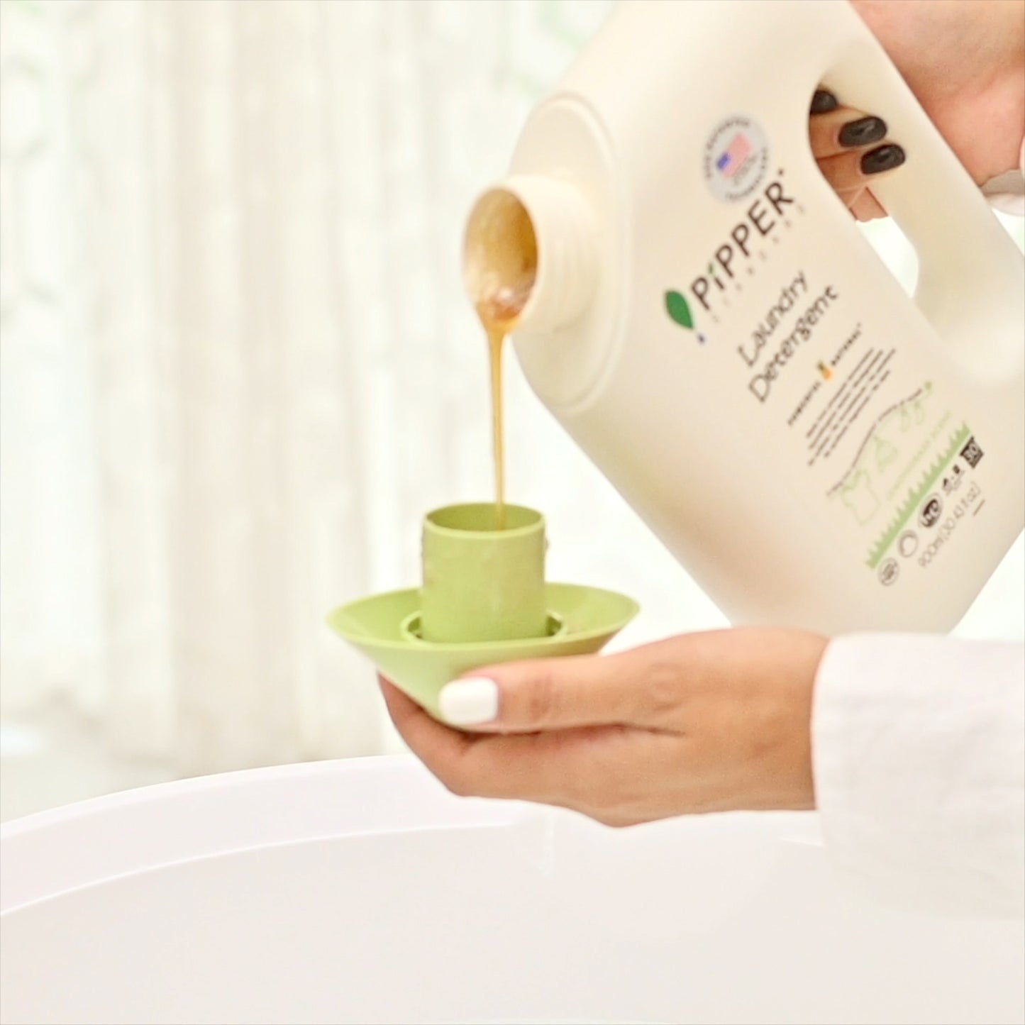 PiPPER STANDARD Laundry Detergent - Eucalyptus (900ml/750ml)